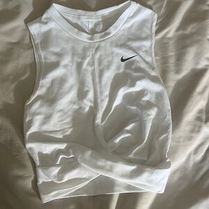 Nike Dri Fit Cropped Tank